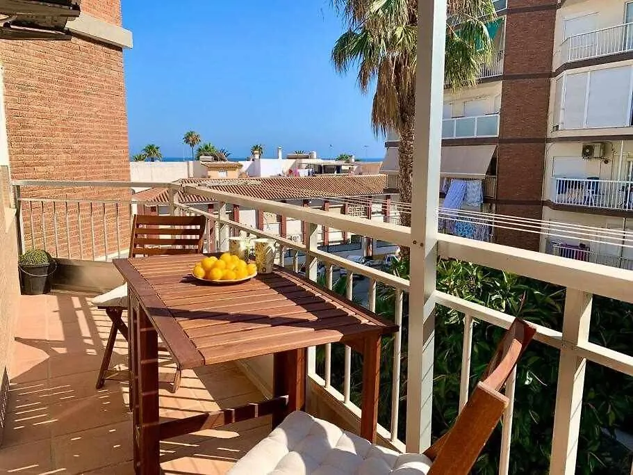 En La 2A Linea En Torre Del Mar Apartment 0*,